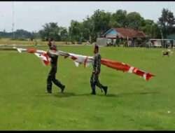 Di Balik kegiatan TMMD yang Padat, Begini anggota Satgas untuk Menghibur diri