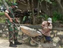 Cegah Kerusakan Lingkungan, Babinsa Koramil 0801/12 Pringkuku Bantu Warga Bangun Talud