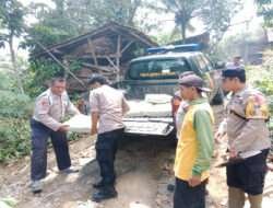 Polres Pacitan Peduli, Warga Penyandang Cacat Terima Bantuan Renovasi Dapur
