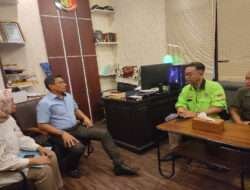 Aliansi Masyarakat Peduli Pemilu Damai Melakukan Aksi Spontanitas Di Polres Pasuruan