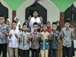 Mr. Kliks, Guru SDN Maduretno Purworejo Rilis Karya Lagu Religi Islami “Marhaban Ya Ramadhan”