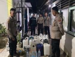 Polres Situbondo Berhasil Amankan Puluhan Jerigen Isi Arak Saat Operasi Pekat Semeru 2024