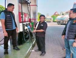 Polres Pasuruan Sidak SPBU, Pastikan Stock BBM Aman Tanpa Kecurangan Menjelang Mudik Lebaran 2024