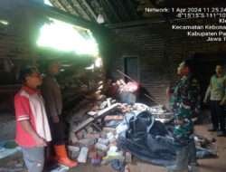 Gerak Cepat, Anggota Koramil 0801/02 Kebonagung Bantu Warga Alami Musibah Tanah Longsong