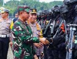 Panglima TNI dan Kapolri Pimpin Apel Gelar Pasukan Pengamanan Idul Fitri 1445 H Tahun 2024