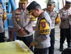 Polres Nganjuk Tes Urine Sopir Angkutan Umum Upaya Jaga Keselamatan Penumpang Mudik Lebaran