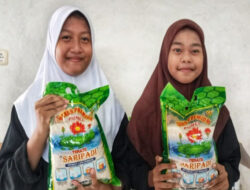 Penghimpunan Dan Pendistribusian Zakat Fitrah : Melatih Kepekaan Sosial Siswa SMP Maju Sakti Sidokumpul Paciran