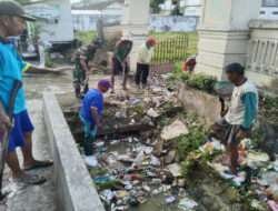 Kolaborasi Gemilang: Babinsa dan Bhabinkamtibmas Memimpin Revolusi Kebersihan di Trenggalek