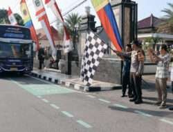 Mudik Ceria Penuh Makna, Kapolres Magetan dan Forkopimda Antar 350 Pemudik Balik Gratis ke Surabaya