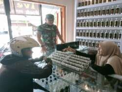 Tingkatkan Perekonomian Warga, Babinsa Danukusuman Berikan Motivasi Kepada Pelaku UMKM