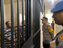 Meminimalisir Ganguan Keamanan, Polres Gresik Gelar Pemeriksaan Ruang Tahanan Secara Rutin