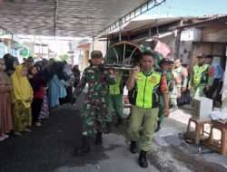 Wujud Nyata Kepedulian, Babinsa Serengan Takziah Warganya yang Meninggal Dunia