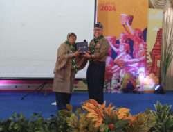 Kejutan Puisi Untuk Prof. Dr. Zainudin Maliki, M.Si