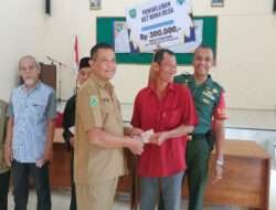 Babinsa Dawuhan Sertu Masngudi Membawa Kegembiraan dengan Pendampingan Penyaluran BLT DD