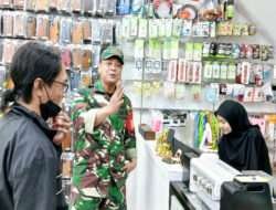 Begini Cara Babinsa Kratonan dalam Menciptakan Kedekatan dengan Warga