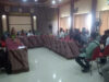 Aksi Damai Desa Kedunglengkong di Kantor Kecamatan Dlanggu