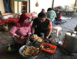 Peran Dapur Umum Dalam Program Karya Bakti Daerah Tahap I Tahun 2024 Di Wilayah Kelurahan Gandekan