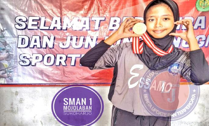 Calista Lintang Kinasih, SMA Negeri 1 Mojolaban Juara 1 POPDA Kabupaten Sukoharjo Cabor Panahan