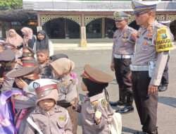 Polres Pelabuhan Tanjung Perak Tanamkan Disiplin Lalu Lintas Sejak Usia Dini