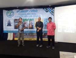 Kabid Kelembagaan dan Pengawasan Diskop Jatim di acara RAT Kop. SIM