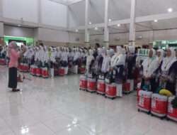 Dandim Boyolali Hadiri Pemberangkatan Calon Jemaah Haji di Donohudan