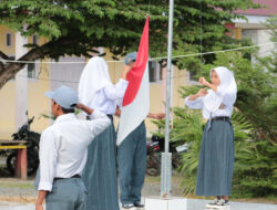 Satgas TMMD Ke-120 Kodim 1307/Poso: Memupuk Semangat Nasionalisme dan Disiplin Melalui Upacara Bendera