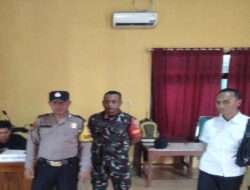 Babinsa Koramil 01 /Ngawi dan Bhabinkamtibmas Kompak Amankan Peserta Tes Wawancara Panwaslu