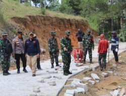 Dansatgas TMMD ke-120 Pantau Langsung Pembangunan Jalan di Trenggalek
