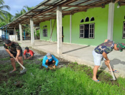 Satgas TMMD ke 120 Kodim 1307/Poso Gelar Karya Bakti Bersihkan Masjid di Uekambuno