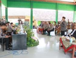 Cangkrukan Kamtibmas, Kapolres Bojonegoro Ajak Warga Perangi Judi Online dan Miras