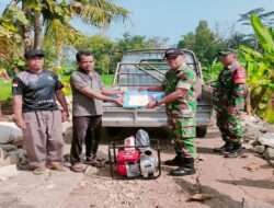 Danramil Manyaran Serahkan Bantuan Mesin Pompa Air dari Kementan Kepada Gapoktan