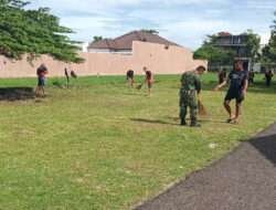 Melalui Kerja Bakti, Tumbuhkan Kebersamaan dan Kekompakan Antara Babinsa dengan Warga Binaan