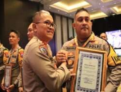 Polres Pelabuhan Tanjung Perak Terima Penghargaan dari Kapolda Jatim kategori Kemitraan Terbaik