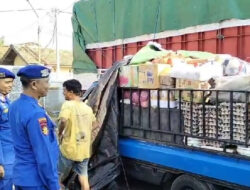 Operasi Sikat Semeru Polisi Periksa Kendaraan dan Barang di Pelabuhan Jangkar Situbondo