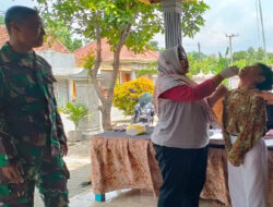 Babinsa Paron Dampingi Kegiatan Posyandu bersama Bidan Desa dan Kader PKK