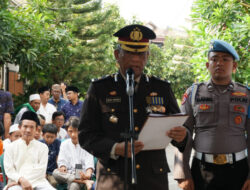 Bentuk Penghormatan, Polres Gresik Menggelar Upacara Pemakaman Dinas Kepolisian untuk Aiptu Heri Sukamto