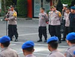 Polres Tanjung Perak Gelar Apel Pasukan Jelang Peringatan Anniversary ke- 97 Persebaya Surabaya