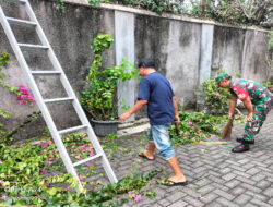 Selalu Ringan Tangan, Wujud Nyata Babinsa Jayengan Membantu Warganya dalam Kebersihan Lingkungan