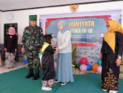 Purnawiyata Yayasan Kartika IV-18 Pacitan, Dandim 0801/Pacitan Serahkan Ijazah