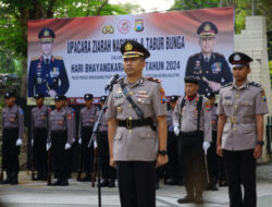 Polres Gresik Ziarah Nasional dan Tabur Bunga Peringati Hari Bhayangkara Ke-78 di TMP Kusuma Bangsa Sunan Giri