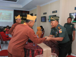 Kodim 0806/Trenggalek Perkuat Kebersamaan dengan Bakti Sosial untuk Veteran dan Tundayatu