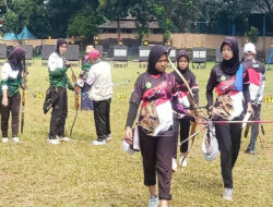 Divisi Standar Bow Beregu Putri SKO Surakarta Raih Medali Perak Kejuaraan Panahan BOAC Piala Presiden RI