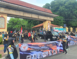 Lsm GMBI Jakarta Timur Melakukan Aksi Demo di Depan Kantor Walikota dan Kejaksaan
