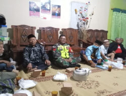 Dekat dengan Rakyat, Babinsa Simo Hadiri Hajatan Warga