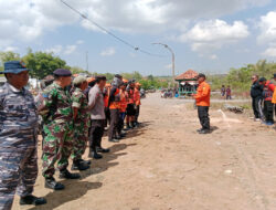 Dengan Penuh Semangat dan Rasa Kemanusiaan Lanal Batuporon Laksanakan Pencarian Korban Laka Laut