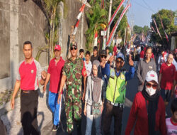 Semarakkan HUT RI Ke-79, Babinsa Tegalharjo Bersama Warga Laksanakan Senam dan Jalan Sehat