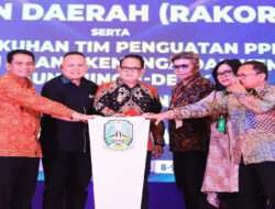 Buka Rakorkesda Jatim 2024, Pj. Gubernur Adhy Ungkap Angka Harapan Hidup Jatim Naik dan Kasus Stunting Terus Turun