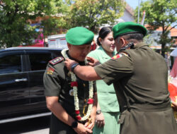 Letkol Yoga Serahkan Tongkat Komando Kodim 0725/Sragen Kepada Letkol Ricky