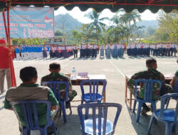 Anggota Satgas TMMD 121 Selur Pupuk Kedisiplinan Siswa Melalui Lomba PBB