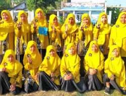 MIM 2 Pondok Modern Paciran Meriahkan Gerak Jalan HUT RI Ke-79 Tingkat Kecamatan, Ini Tujuannya